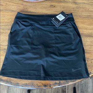 NWT Nike golf skirt!
